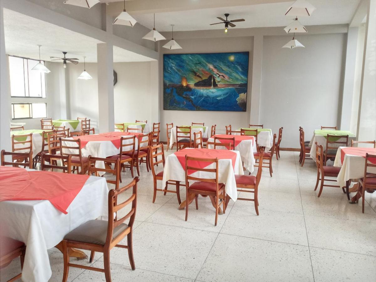 פורטו איורה Hotel Palmeras Galapagos מראה חיצוני תמונה