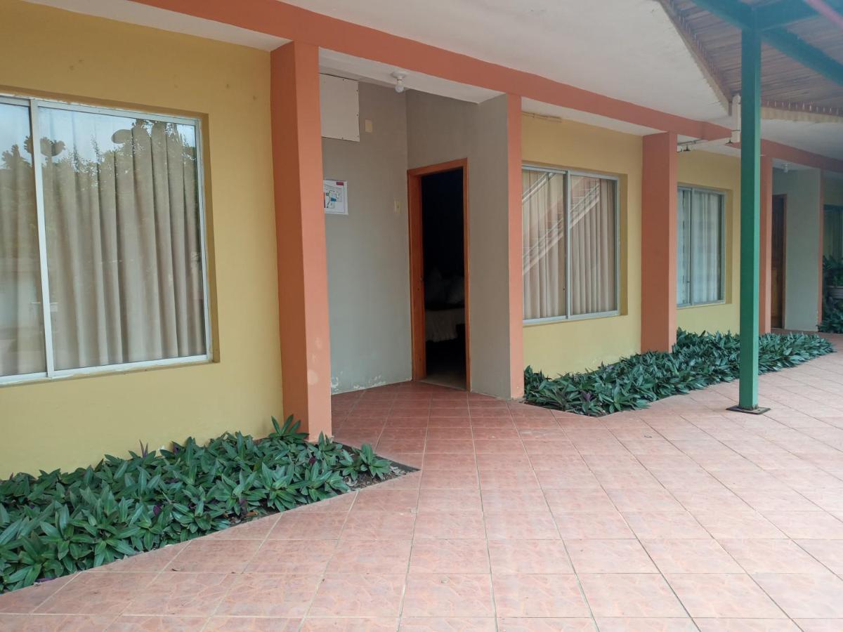פורטו איורה Hotel Palmeras Galapagos מראה חיצוני תמונה