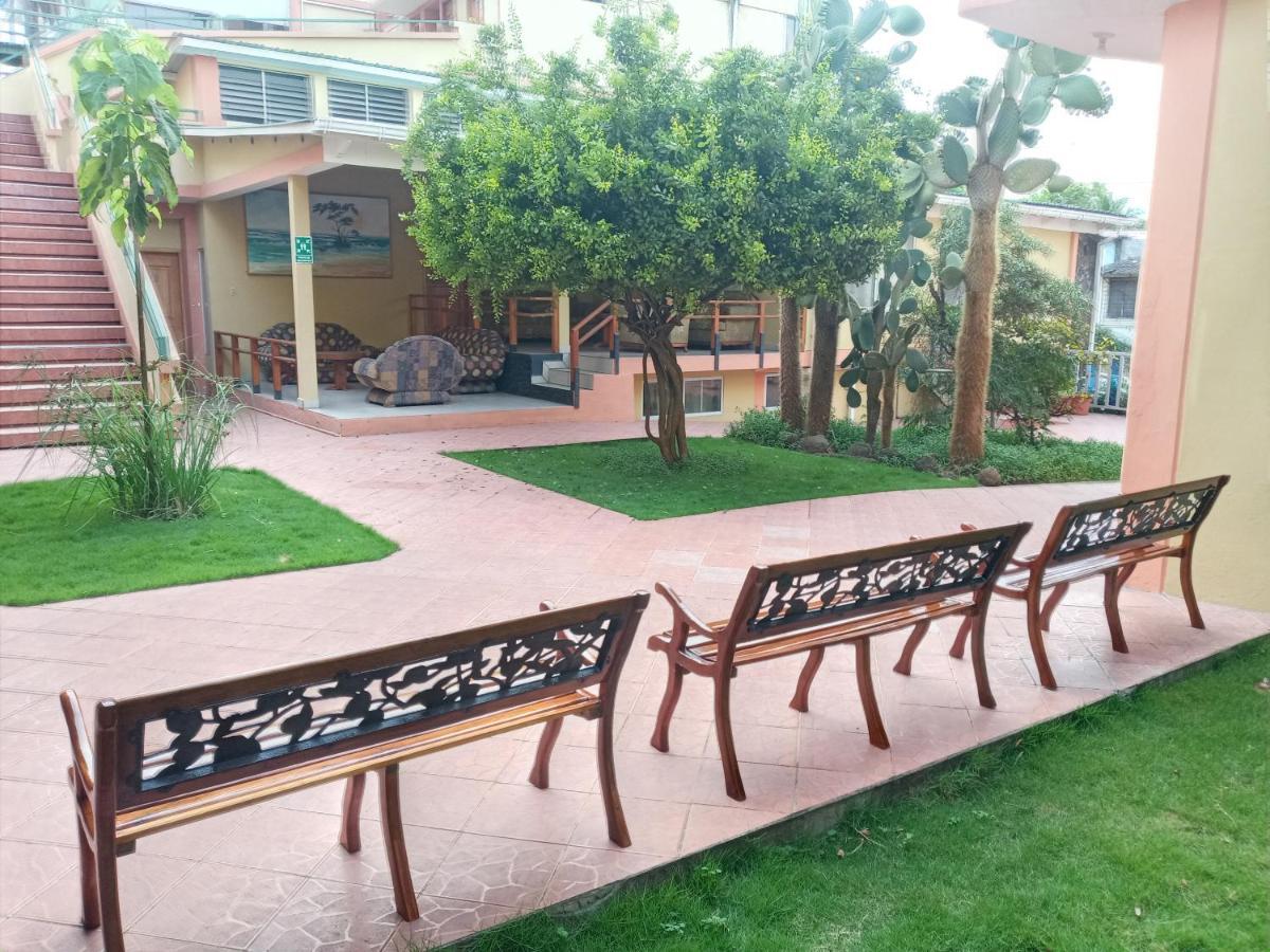 פורטו איורה Hotel Palmeras Galapagos מראה חיצוני תמונה