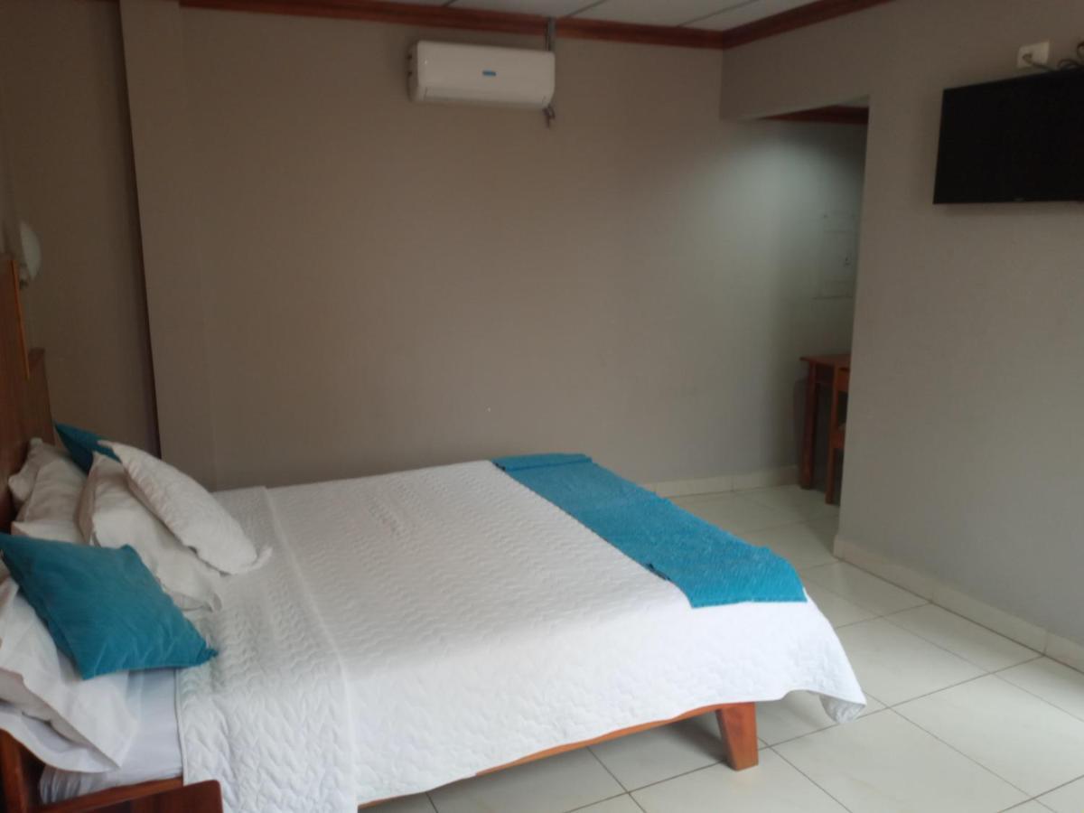 פורטו איורה Hotel Palmeras Galapagos מראה חיצוני תמונה